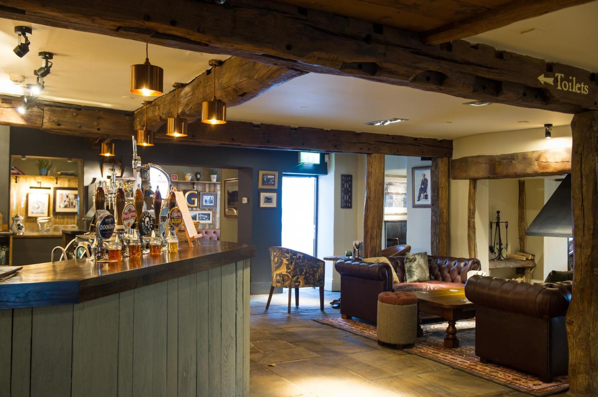 Innkeeper's Lodge Huddersfield, Kirkburton Eksteriør billede